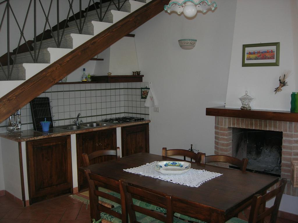 Agriturismo La Valle Del Sole Castiglione dʼOrcia Стая снимка